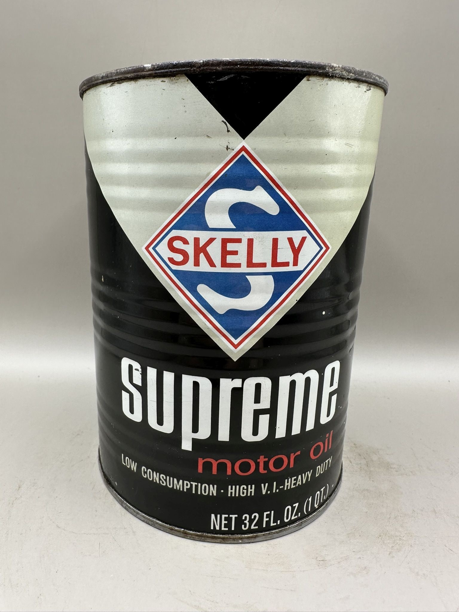 Skelly Supreme: Ribbed, good color, good condition