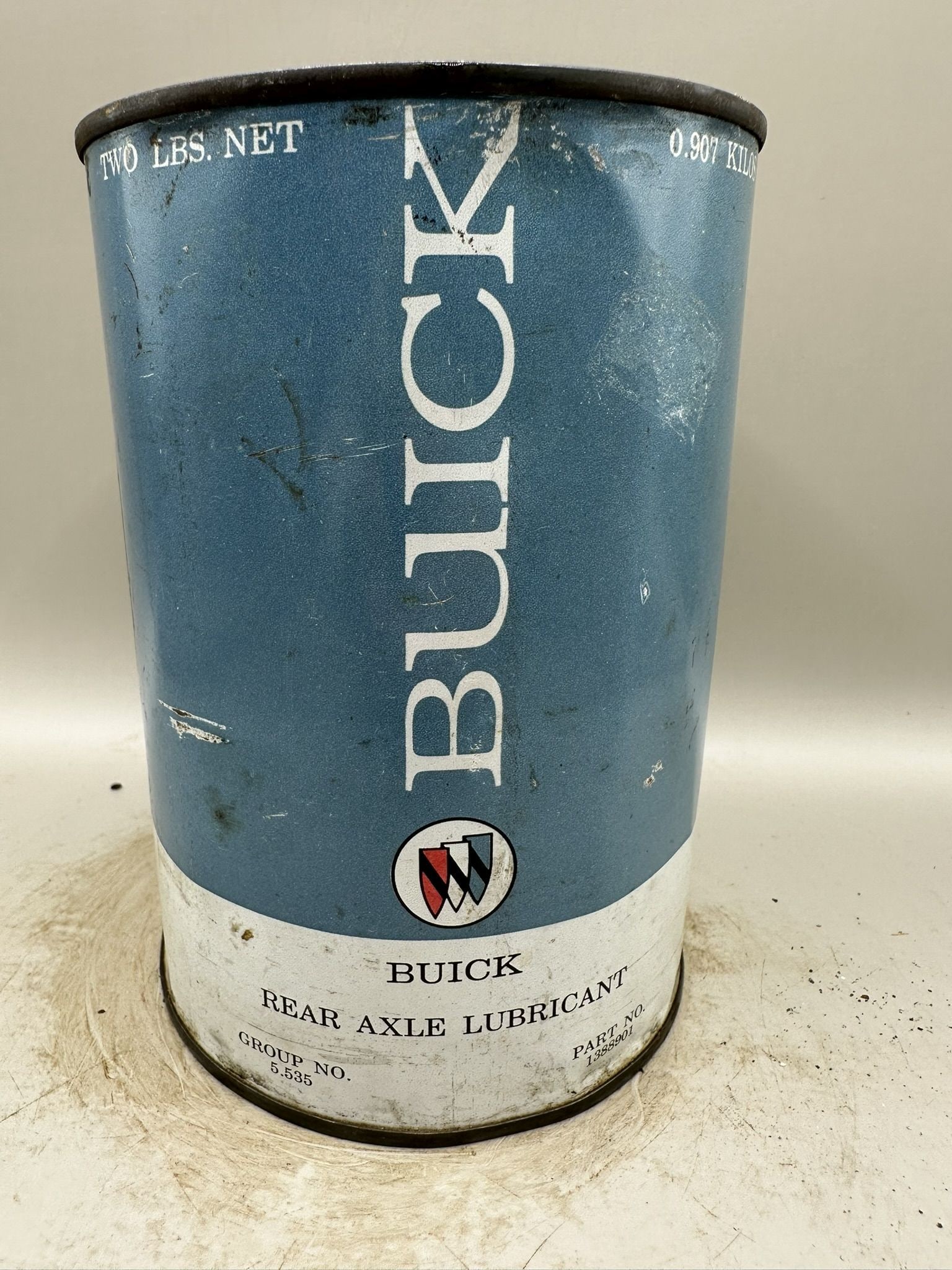 Buick Rear Axle Lubricant: Condition as shown, full