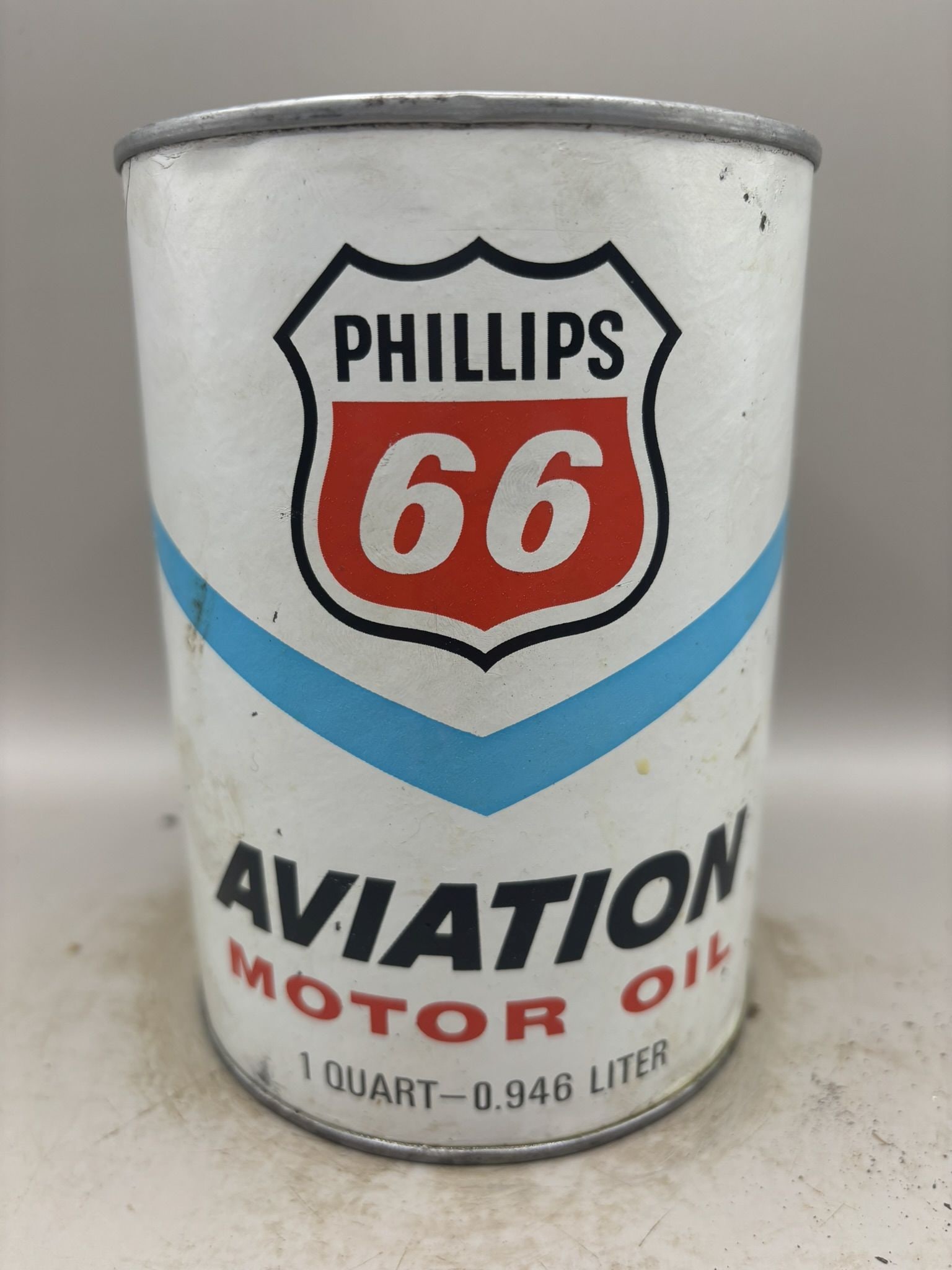 Phillips 66 Aviation Motor Oil (1 of 6)