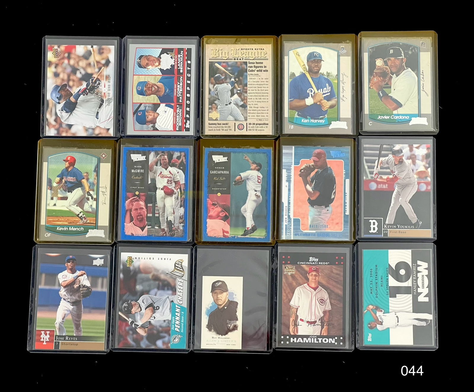 Baseball Card Lot from 1990's Including Rookies and Mark McGwire: Item: Baseball Card Lot from 1990's Including Rookies and Mark McGwire Please look at the pictures carefully to determine what you believe the condition of collectible is. Cole Lector Customer Support
