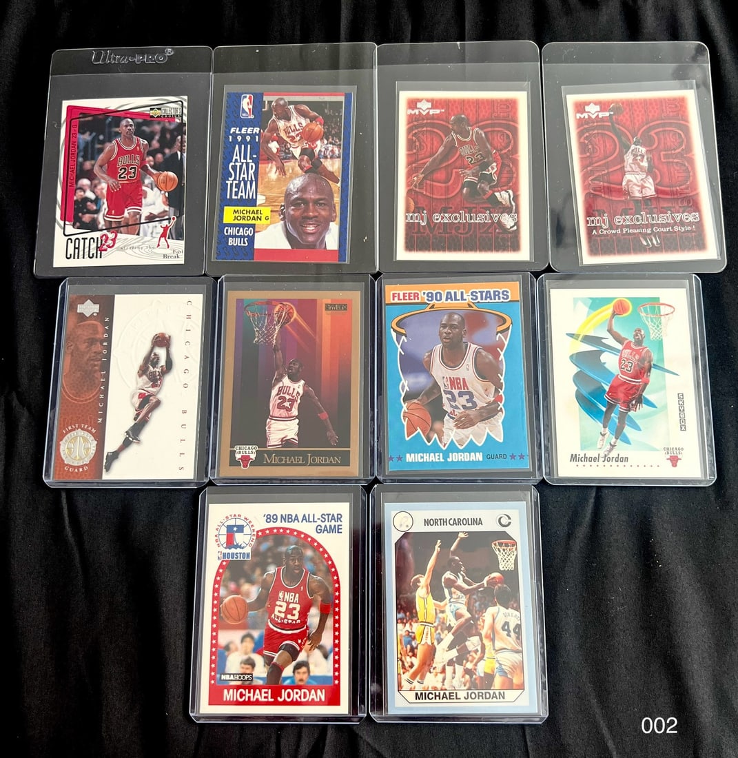 Michael Jordan Basketball Card Lot Chicago Bulls 80s and 90s: Item: Michael Jordan Basketball Card Lot Chicago Bulls 80s and 90s Please look at the pictures carefully to determine what you believe the condition of collectible is. We are not professional authenti