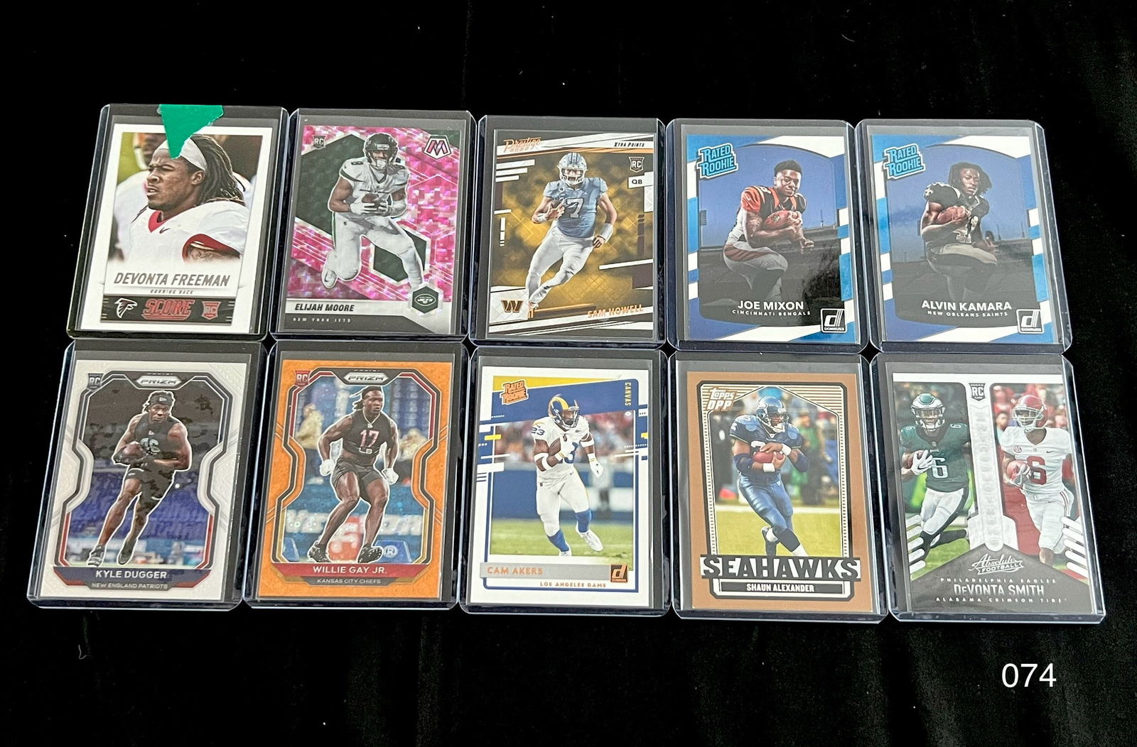 Modern Football Prizm Rookie Lot Mosaic / Inserts / Rated Rookies: Item: Modern Football Prizm Rookie Lot Mosaic / Inserts / Rated Rookies Please look at the pictures carefully to determine what you believe the condition of collectible is. We are not professional aut