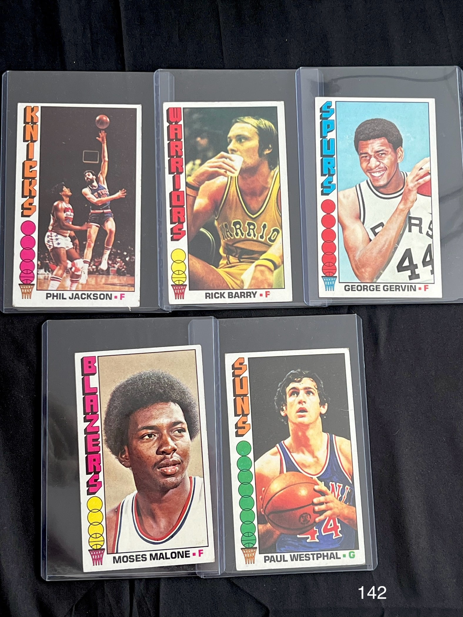 Vintage Basketball Card Lot with Rick Barry / Phil Jackson / George Gervin (1 of 2)