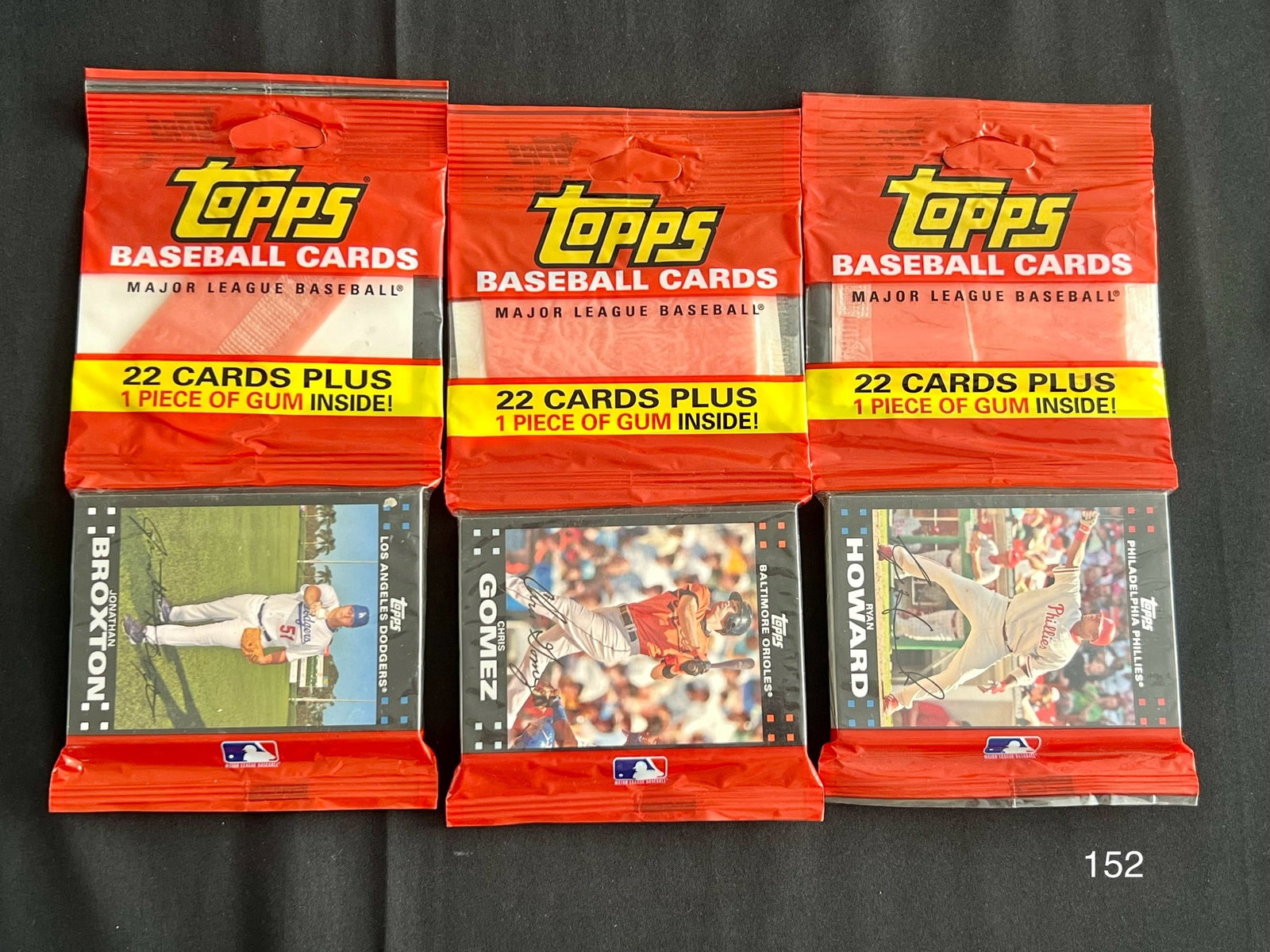 (3) Un-Opened Factory Sealed Topps Baseball Cards from 2007: Item: (3) Un-Opened Factory Sealed Topps Baseball Cards from 2007 Please look at the pictures carefully to determine what you believe the condition of collectible is. We are not professional authentic