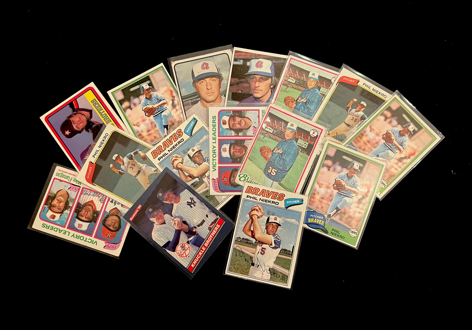 Phil Niekro Vintage Baseball Card Lot. 5 x All-Star / 5 x Gold Glove Award Winner / HOF (1 of 2)