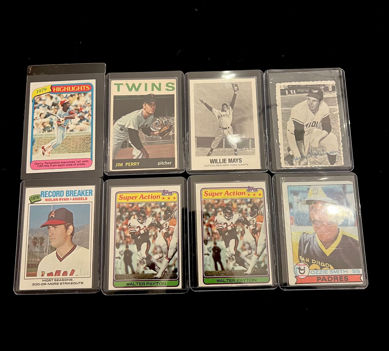 Mixed Hall of Fame Card Lot Including Ozzie Smith Rookie / Nolan Ryan / Willie Mays / Walter Payton (1 of 3)