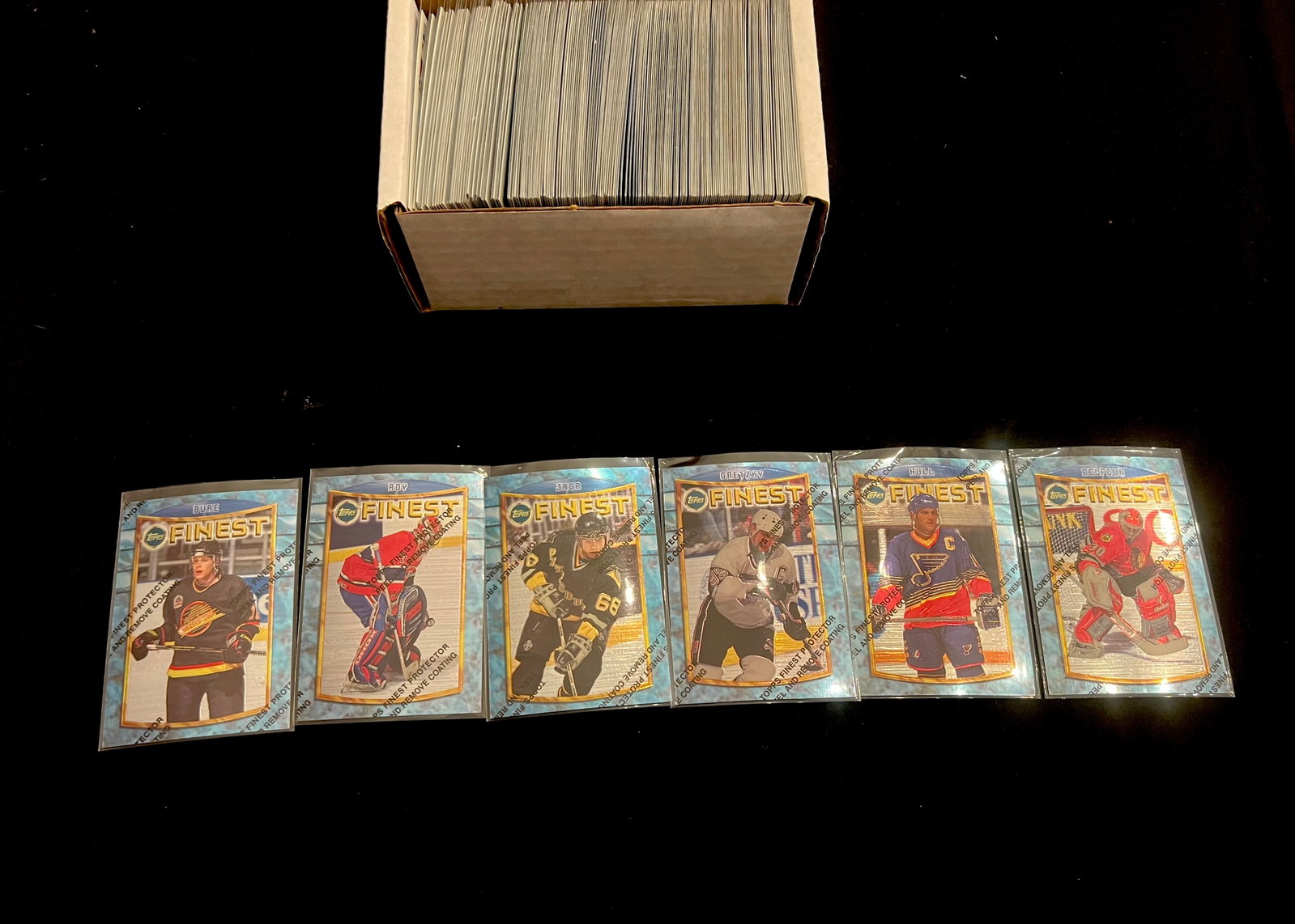 1994-95 Topps Finest NHL Ice Hockey Complete Set (165) Gretzky - Jagr - Kiprusoff w/Coating: Item: 1994-95 Topps Finest NHL Ice Hockey Complete Set (165) Gretzky - Jagr - Kiprusoff w/Coating Please look at the pictures carefully to determine what you believe the condition of this collectible 