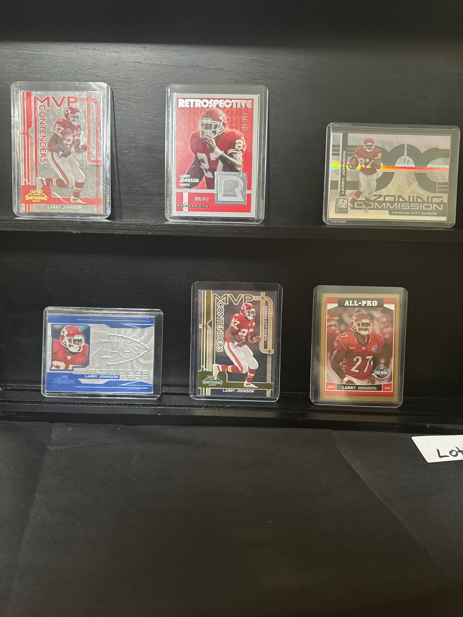 Larry Johnson (6) Football Insert Card and Short Print Lot from 1990s - Kansas City Chiefs - Serial: Item: Larry Johnson (6) Football Insert Card and Short Print Lot from 1990s - Kansas City Chiefs - Serial Numbered Please look at the pictures carefully to determine what you believe the condition of