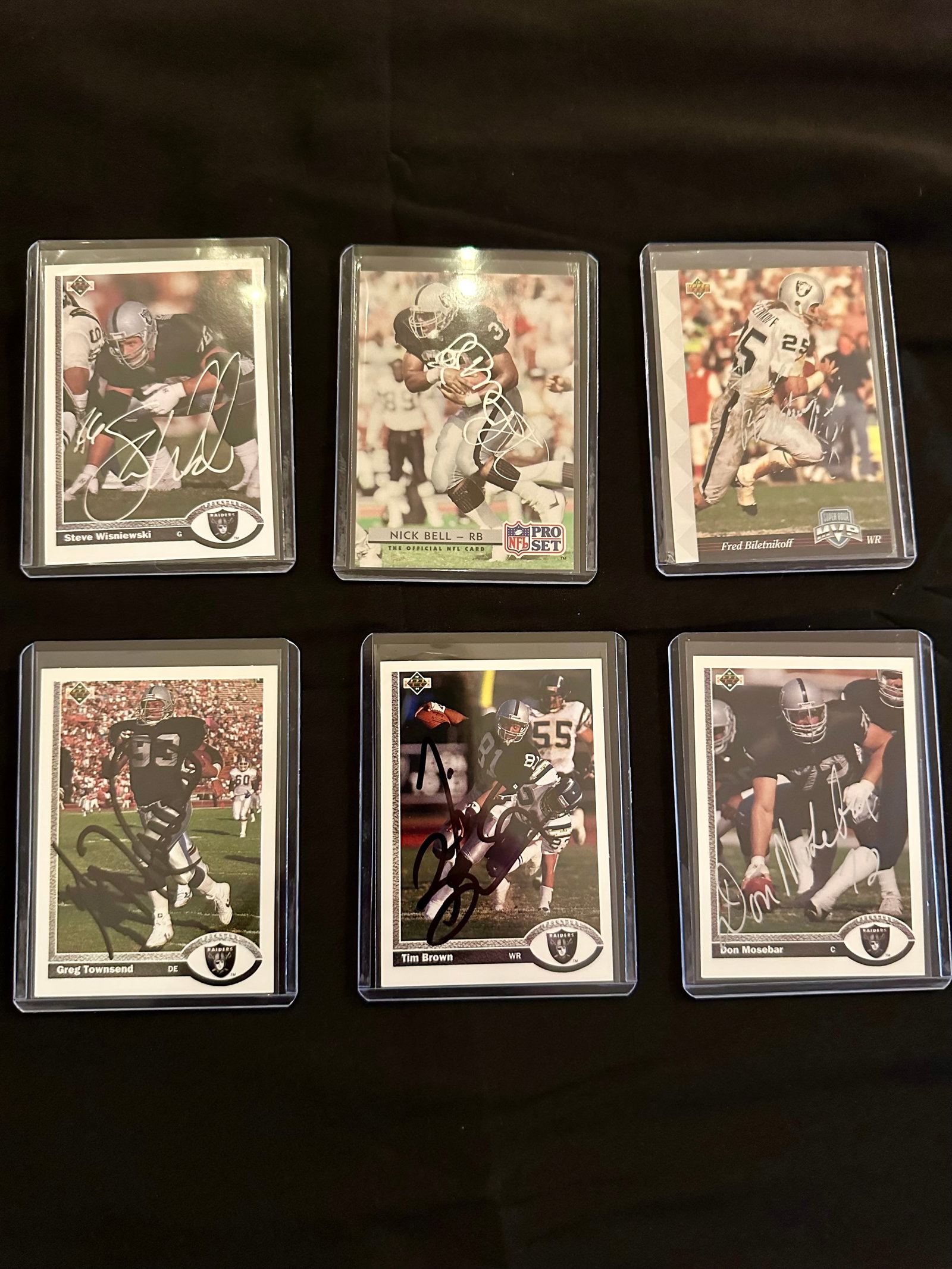 Los Angeles Raiders (6) Card Autograph Lot Upper Deck Including Tim Brown: Item: Los Angeles Raiders (6) Card Autograph Lot Upper Deck Including Tim Brown Please look at the pictures carefully to determine what you believe the condition of this collectible is. We are not pro