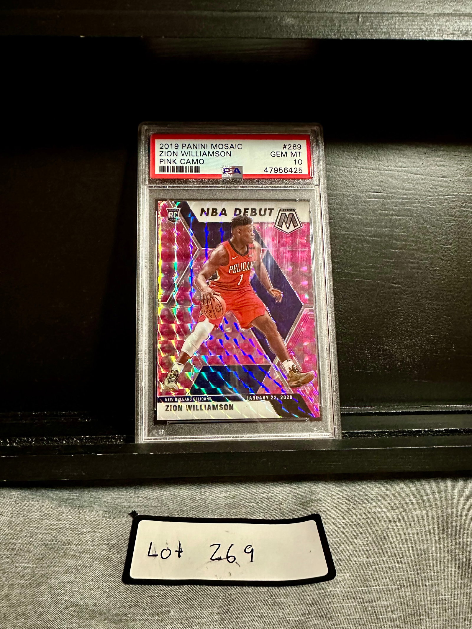 Zion Williamson 2019 Panini Mosaic Pink Camo Prizm Rookie Graded PSA 10 Gem Mint (1 of 2)