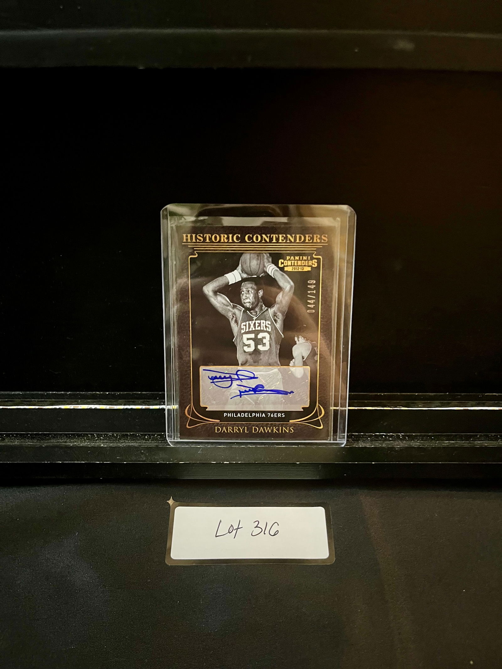 Darryl Dawkins Historic Contenders Autographed Basketball Card Serial Numbered to /149 (1 of 2)