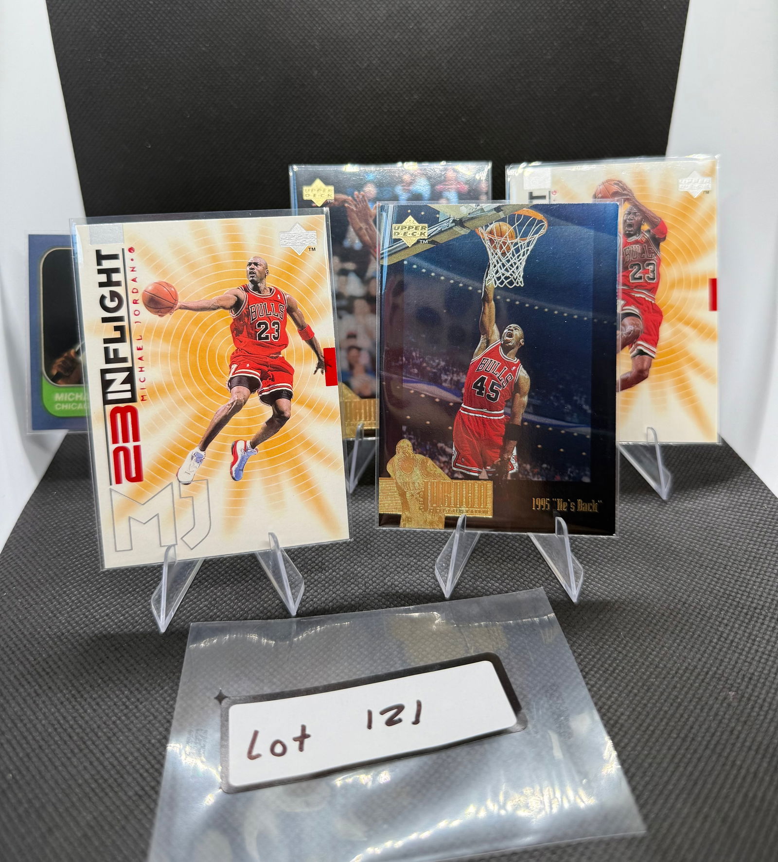 (5) Michael Jordan Basketball Cards Chicago Bulls - Baseball Rookie Card, Inserts (1 of 4)