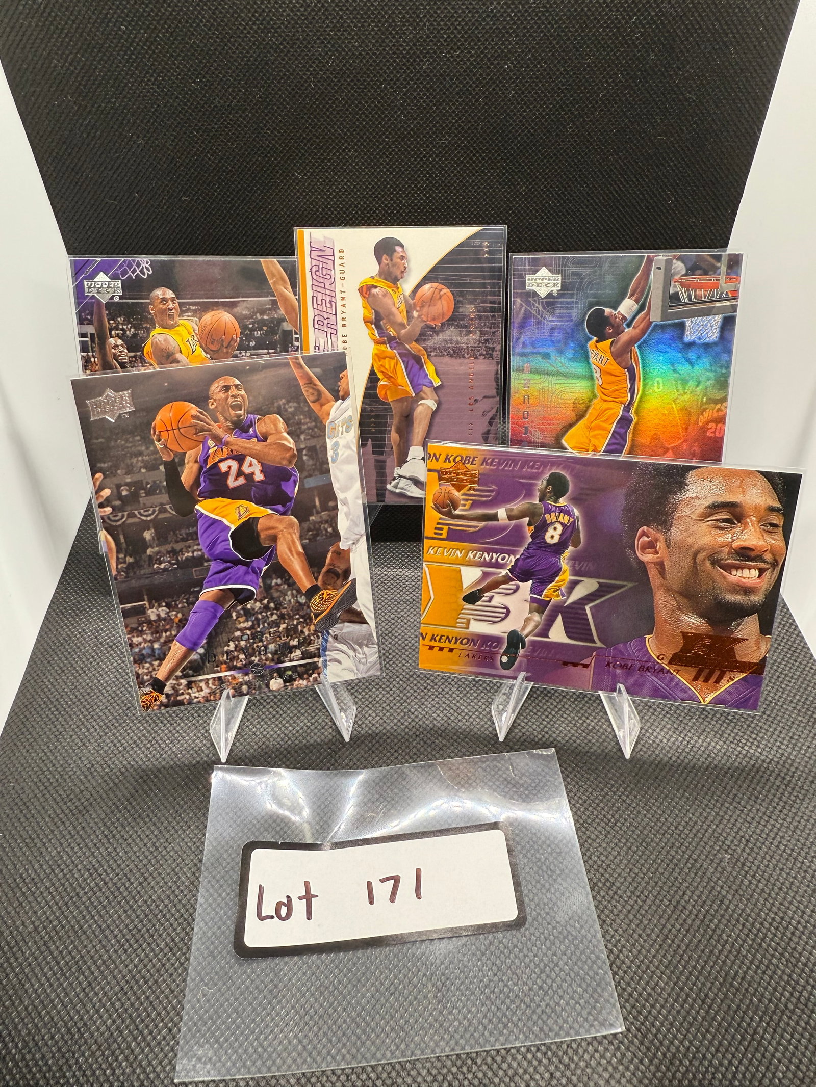 (5) Kobe Bryant Basketball Cards Los Angeles Lakers - Inserts: Item: (5) Kobe Bryant Basketball Cards Los Angeles Lakers, Inserts Please look at the pictures carefully to determine what you believe the condition of this collectible is. We are not professional aut
