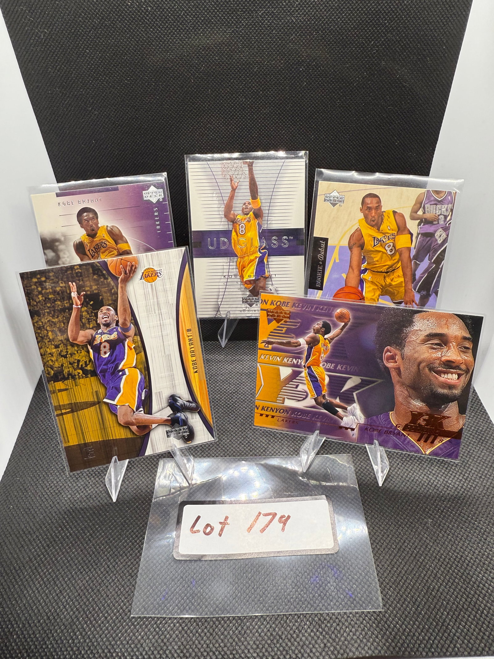 (5) Kobe Bryant Basketball Cards Los Angeles Lakers: Item: (5) Kobe Bryant Basketball Cards Los Angeles Lakers Please look at the pictures carefully to determine what you believe the condition of this collectible is. We are not professional authenticato