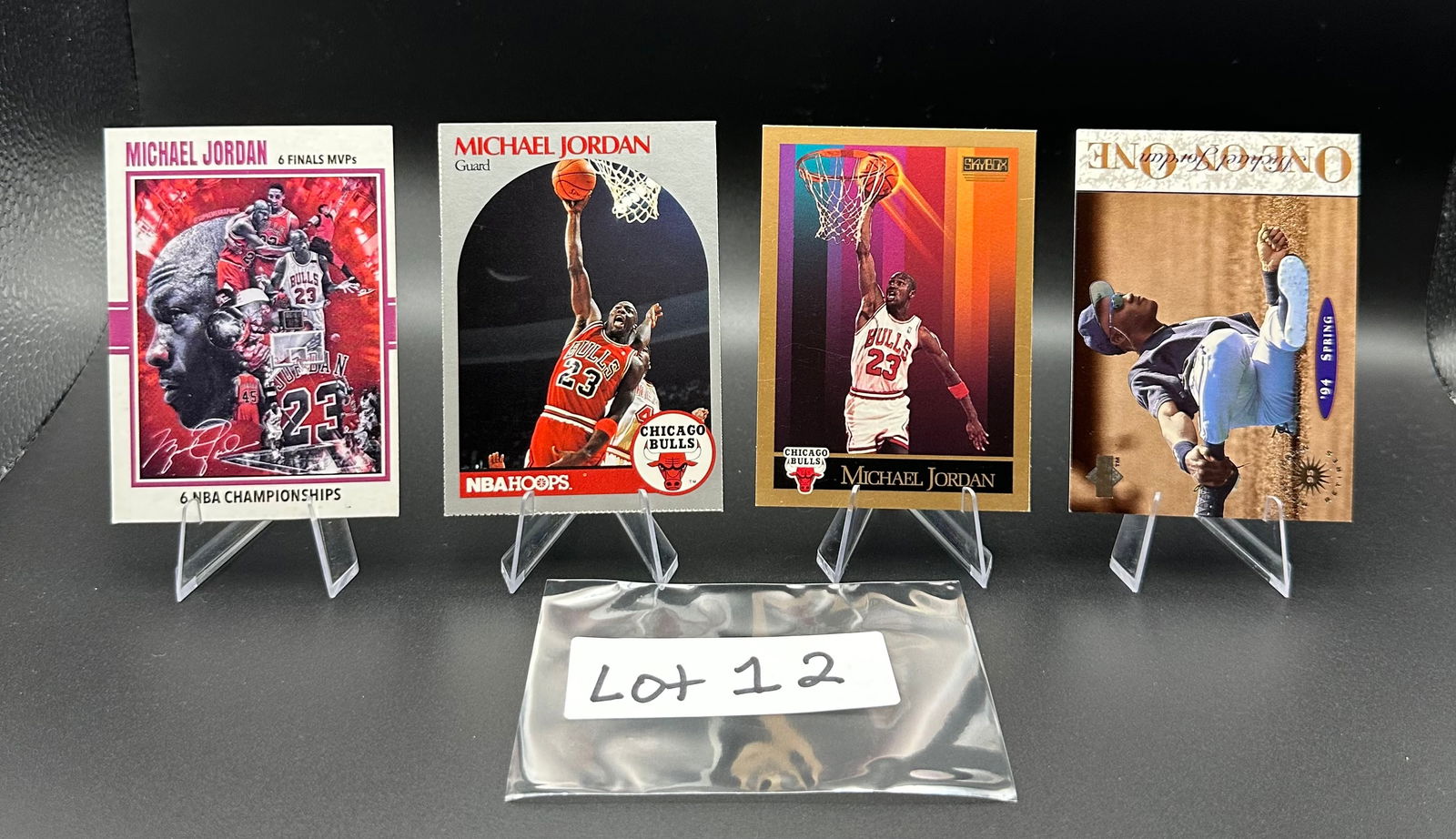 (4) Michael Jordan Basketball Cards Chicago Bulls - Including Baseball Rookie and Insert Card (1 of 6)