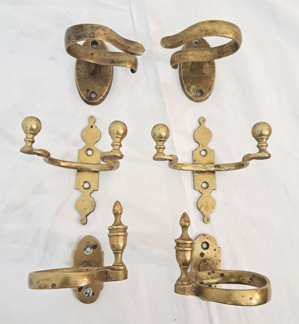 3 Pairs of brass jamb hooks. (1 of 5)
