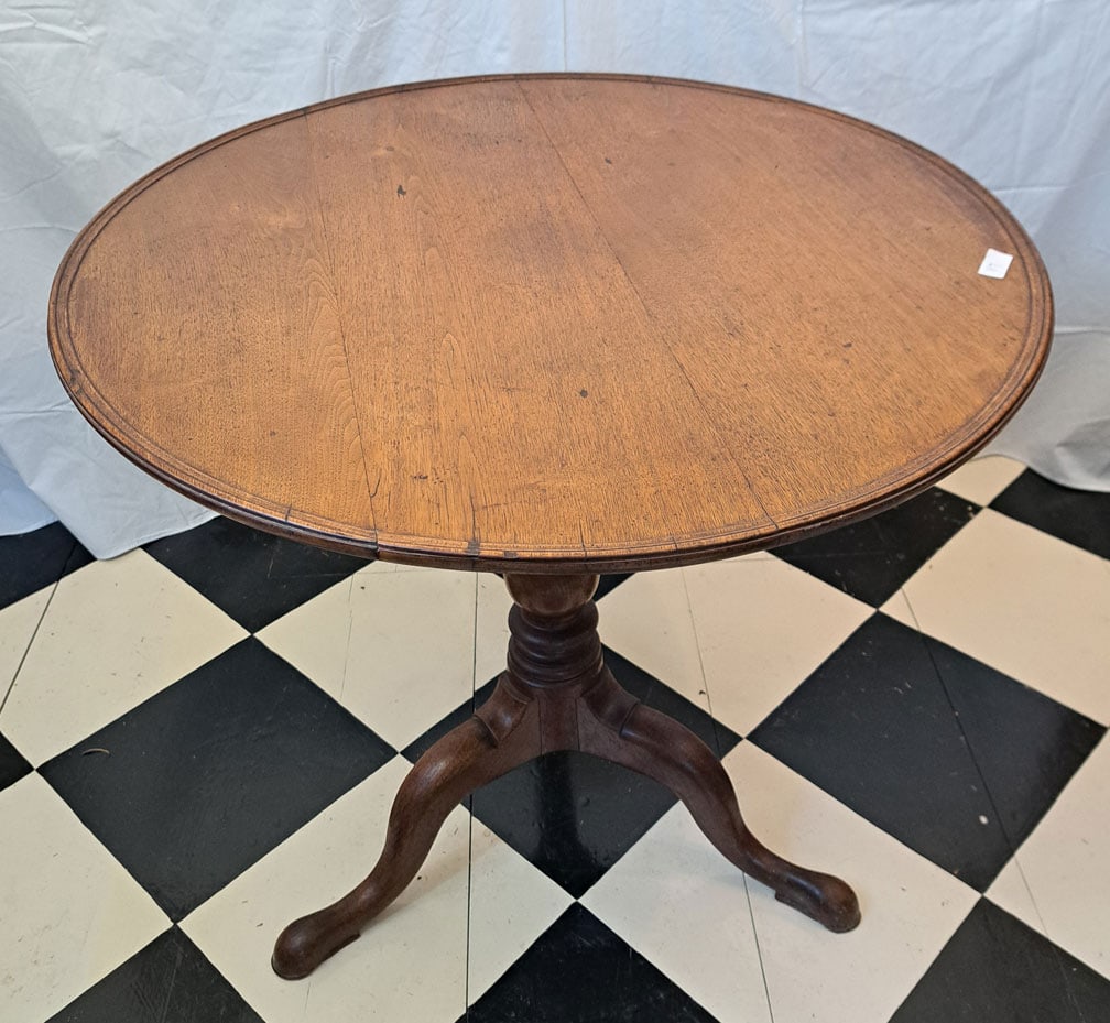 Queen Anne birdcage tilt top table (1 of 6)