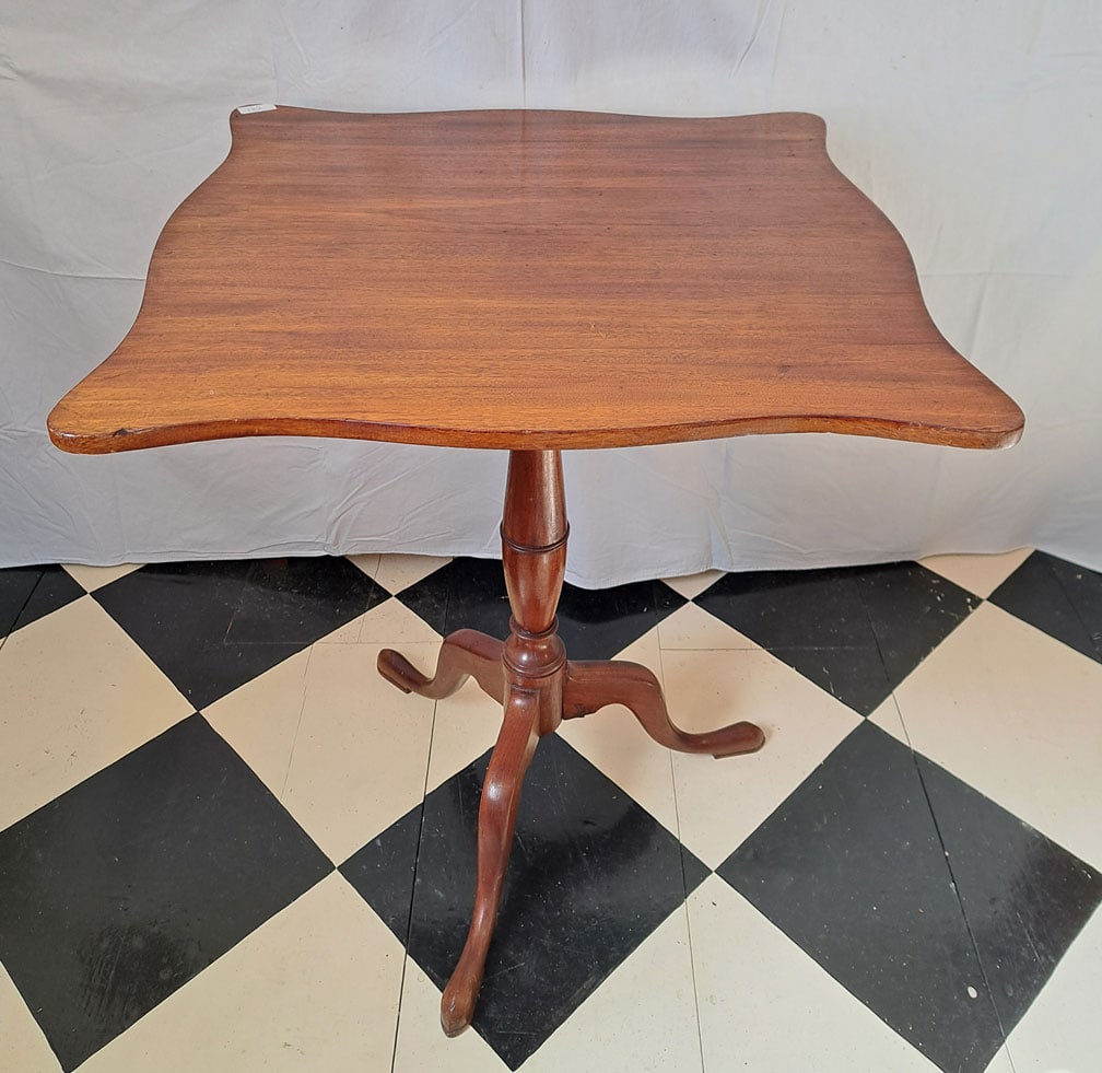 Tilt Top Table with Shaped Top.: 34 3/8" Wide x34 3/8" Wide X 29" Tall