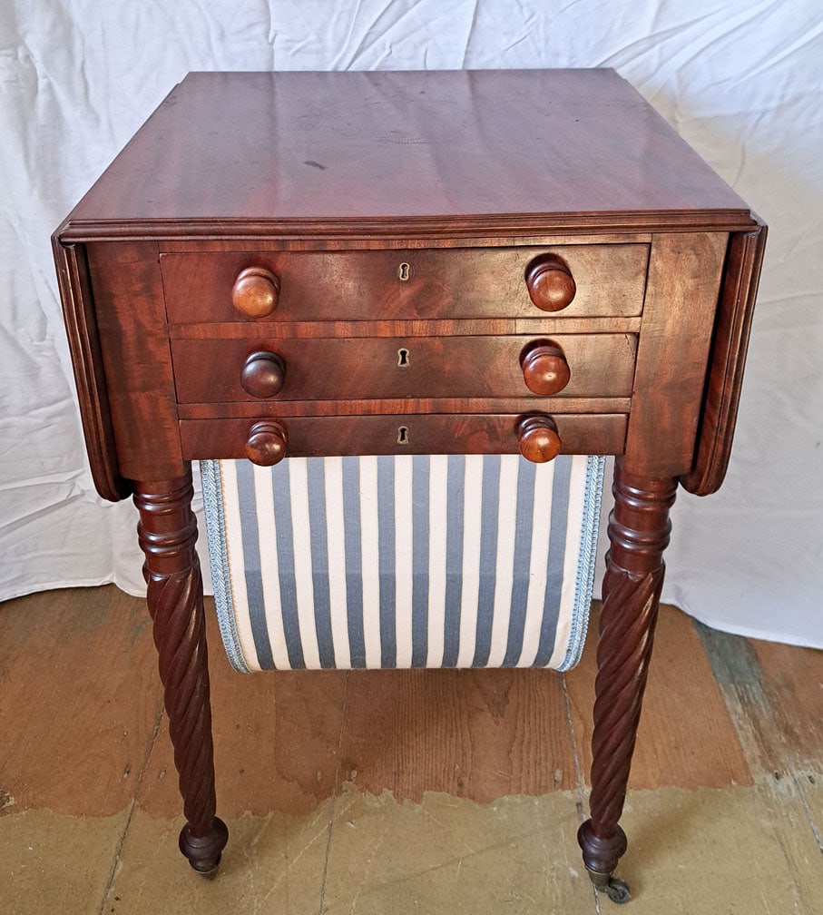 Three Drawer Sheraton Drop Leaf Work Table. (1 of 5)