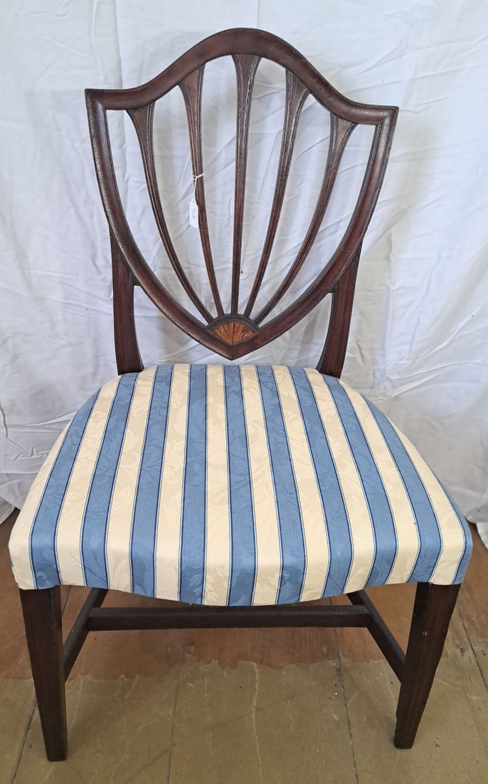 Hepplewhite Side Chair. (1 of 5)