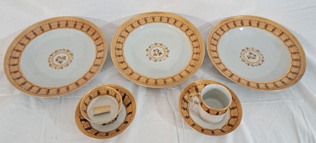 Lot of Chinese Export Dishes: Dinner Plates are 10"