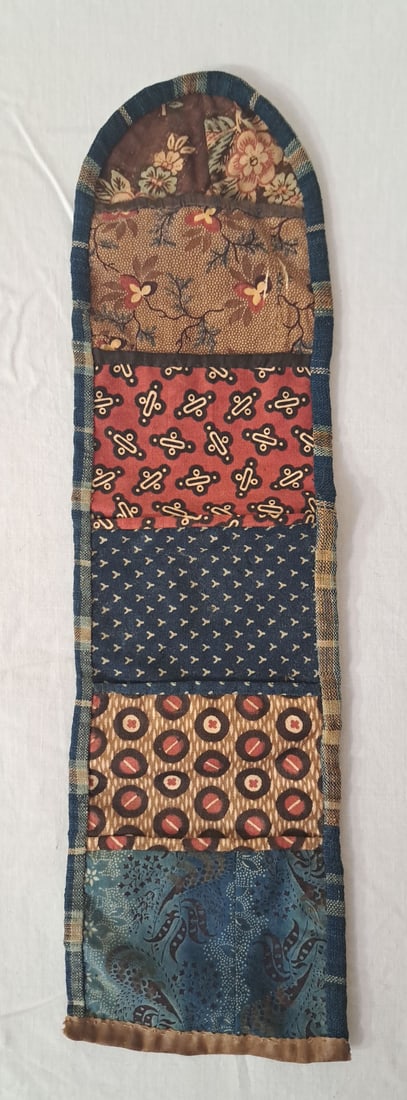 Early Sewing Pocket (1 of 2)