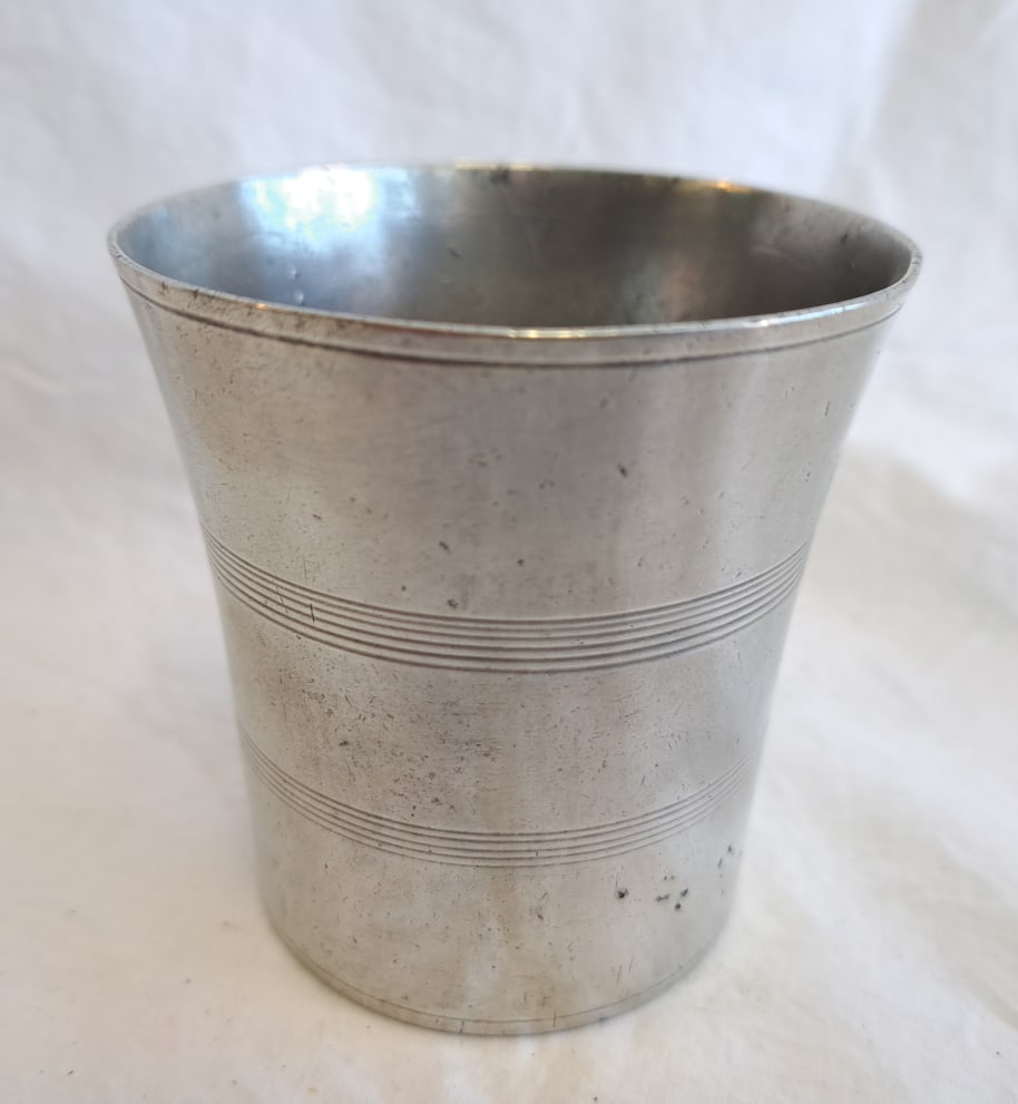 Early Signed Pewter Cup. (1 of 6)