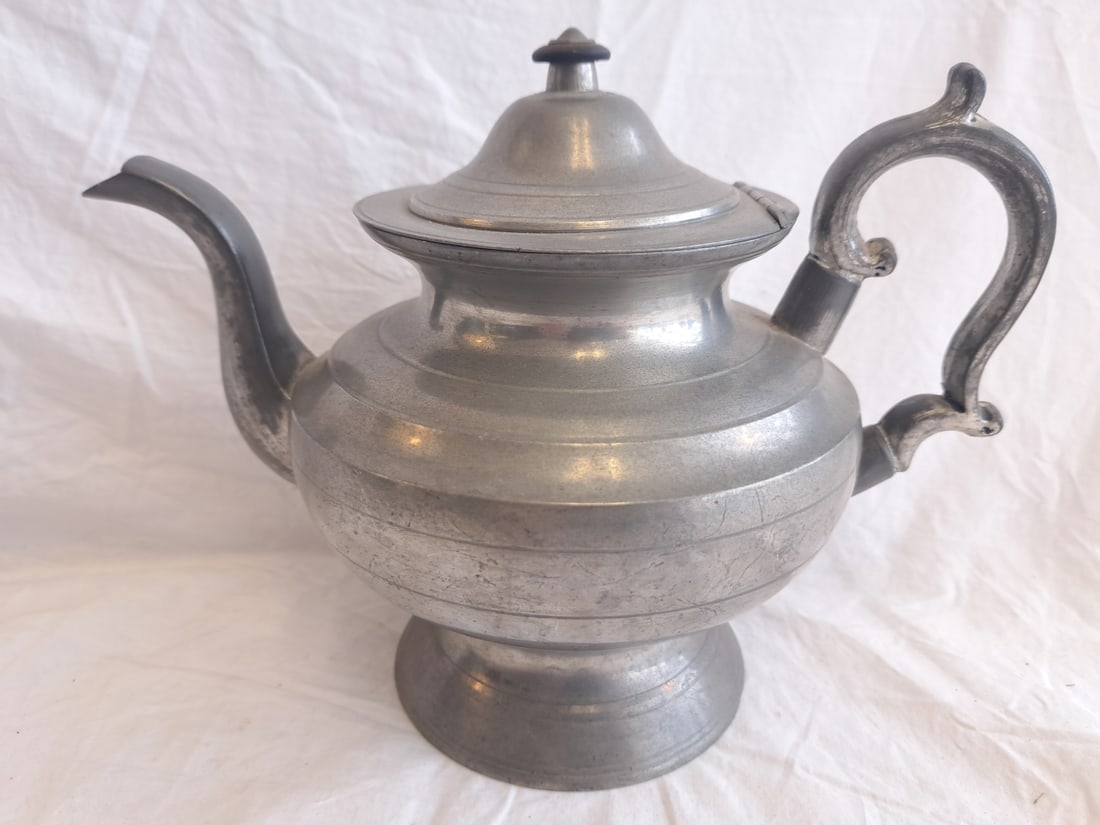 Early Pewter Tea Pot signed Abel Porter, Westbrook, Maine. (1 of 8)