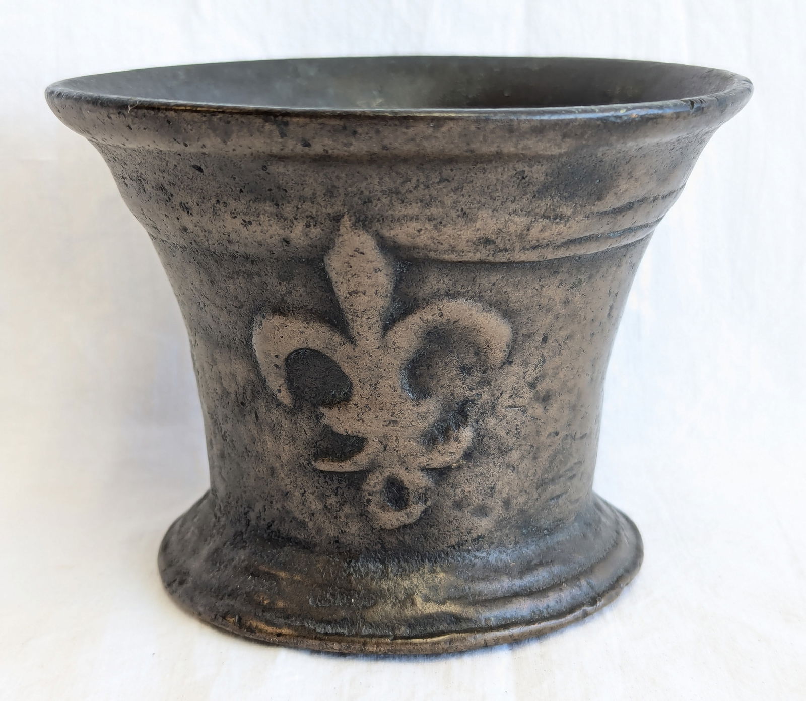 Early Bronze Mortar with Fleur de Lis Decoration. (1 of 8)