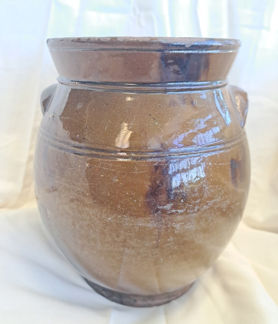 Incised Early Redware Stew Pot (1 of 6)