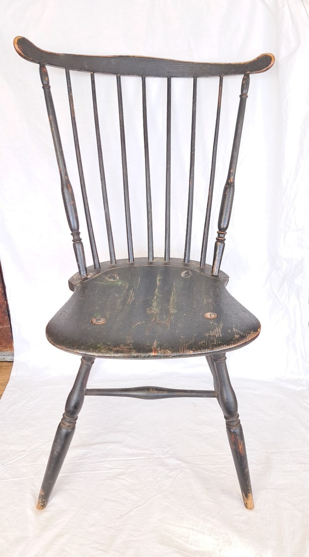 Early Windsor Fanback Chair with Green Paint (1 of 9)