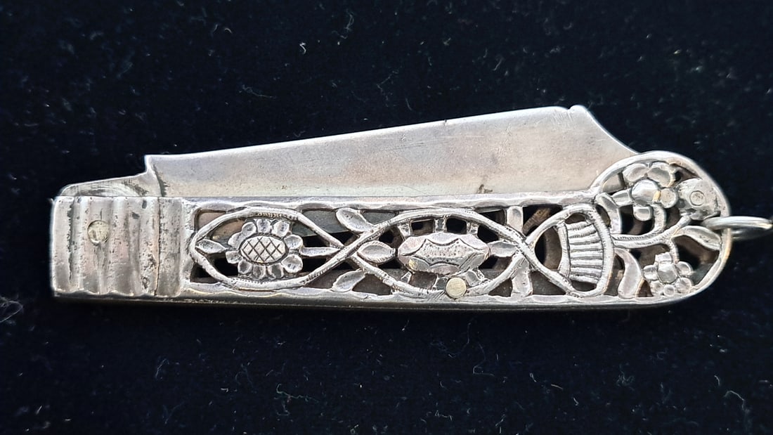 17th Century Silver Fruit Knife (1 of 4)
