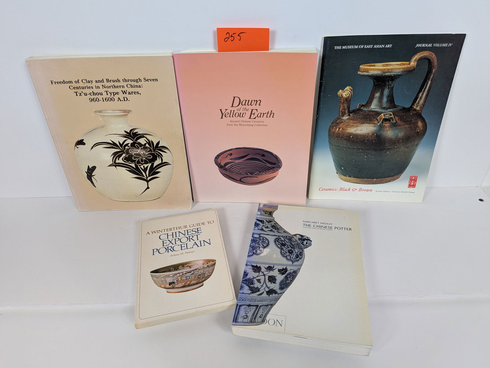 5 Books- Related to Ceramics and Porcelain including The Chinese Potter by Margaret Medley: 5 Books- Related to Ceramics and Porcelain including The Chinese Potter by Margaret Medley The Chinese Potter – A Practical History of Chinese Ceramics by Margaret Medley 1999 A Winterthur Guide to