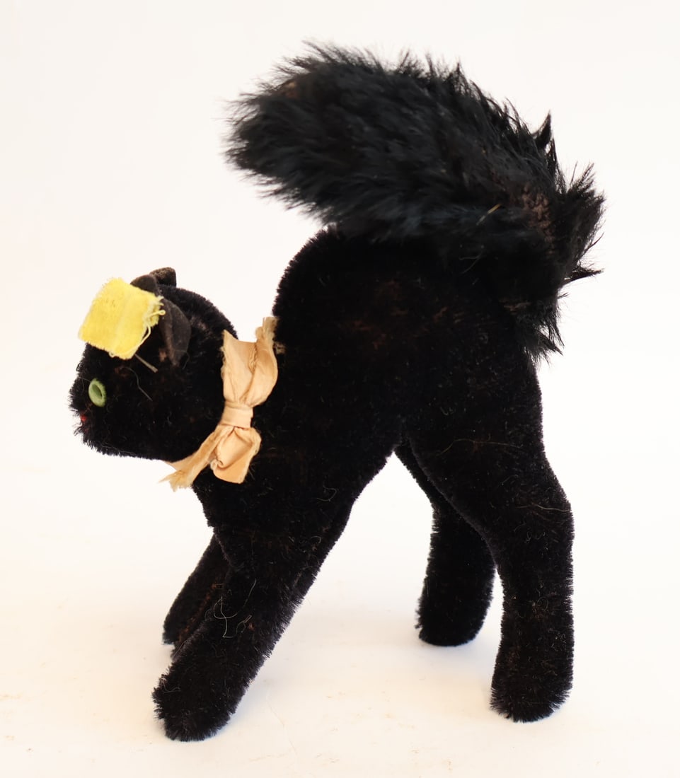 Black Velvet Scaredy Cat by Steiff (1 of 6)