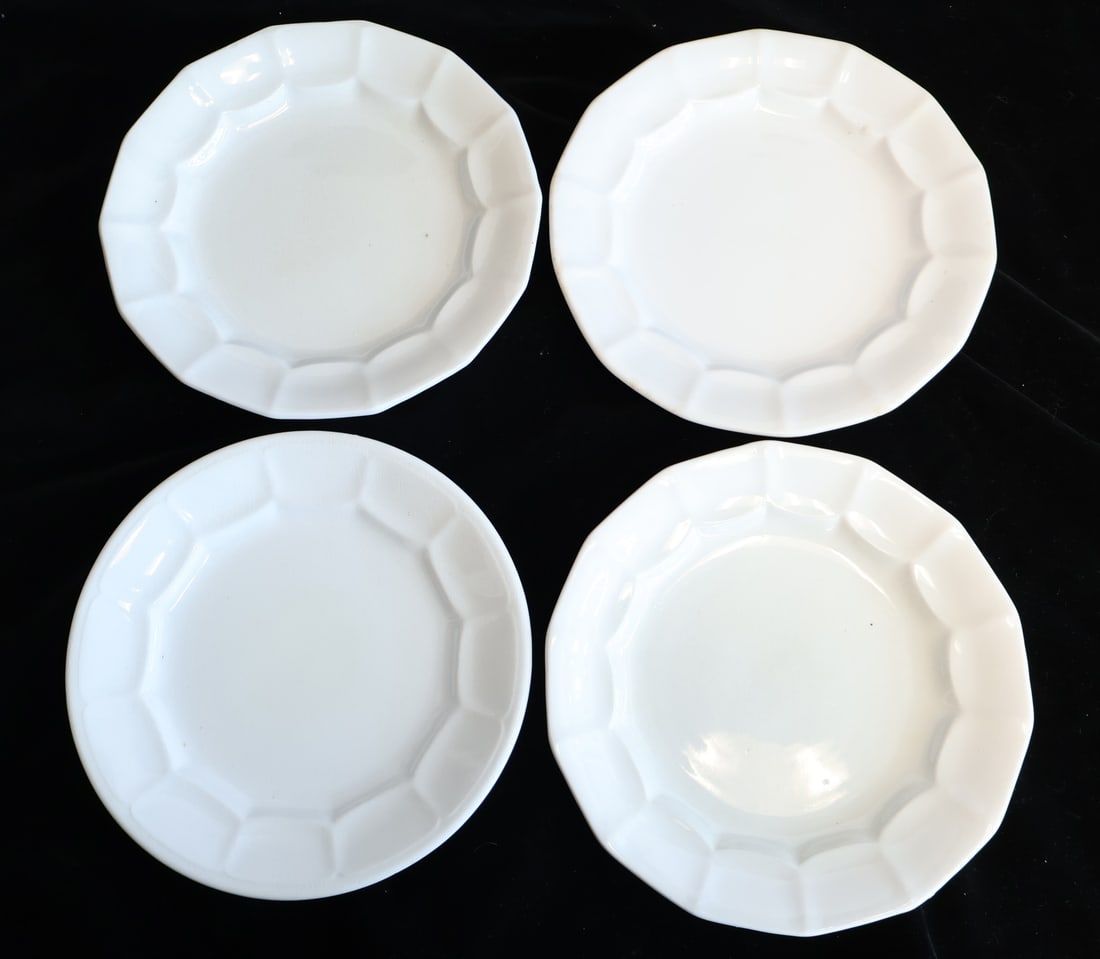 Lot of Four Ironstone Dinner Plates (1 of 6)