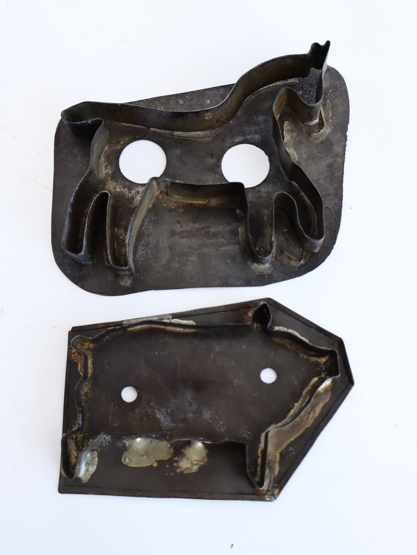 Lot of Two Tin Cookie Cutters- Horse and Pig: Horse: 5" x 6 1/2" Pig: 3 1/2" x 5 1/2" Gurley Auction Company provides IN HOUSE PACKING AND SHIPPING and we strive to keep costs as reasonable as possible. Please take the time to research the cost o