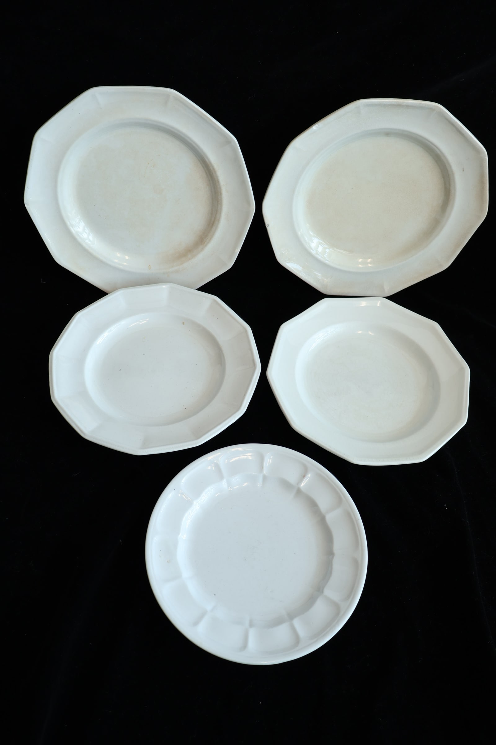 Lot of Five Pieces of Miscellaneous Ironstone (1 of 7)