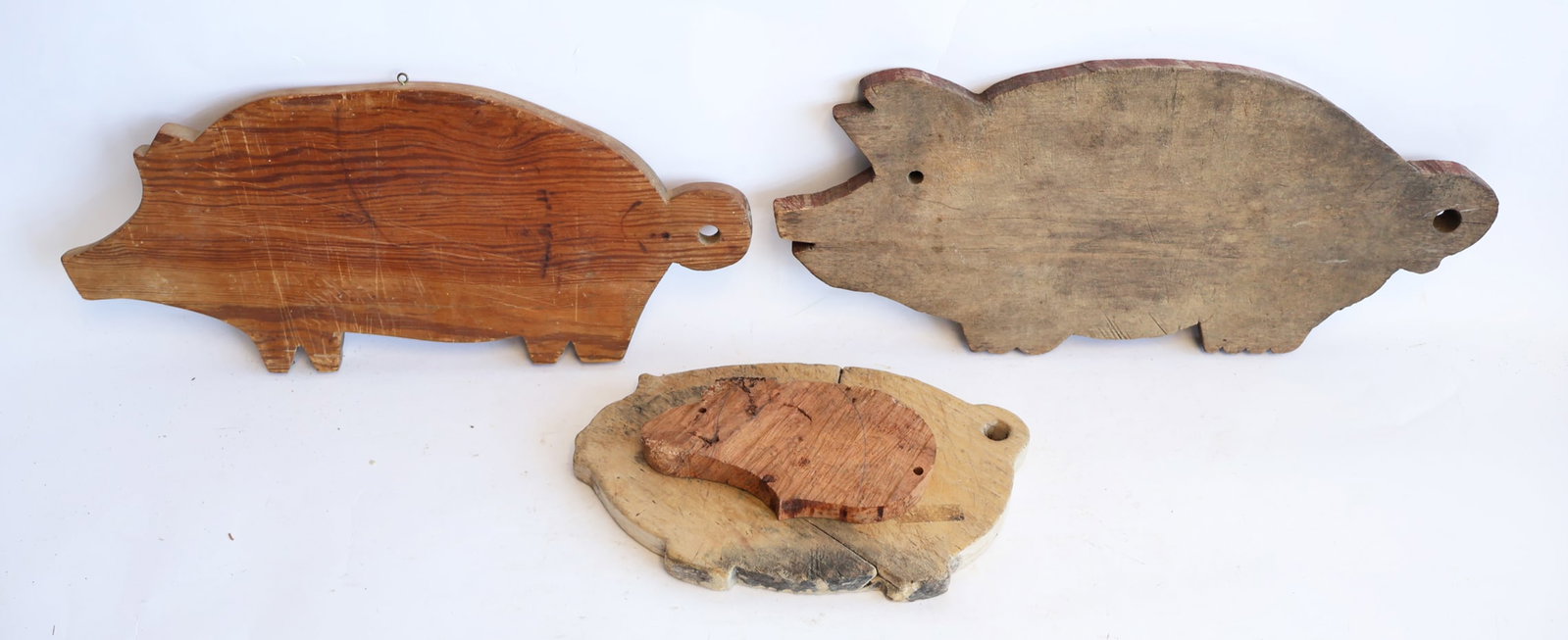 Lot of Four Wooden Cutting Boards: 3 Pigs & 1 Mouse (1 of 5)