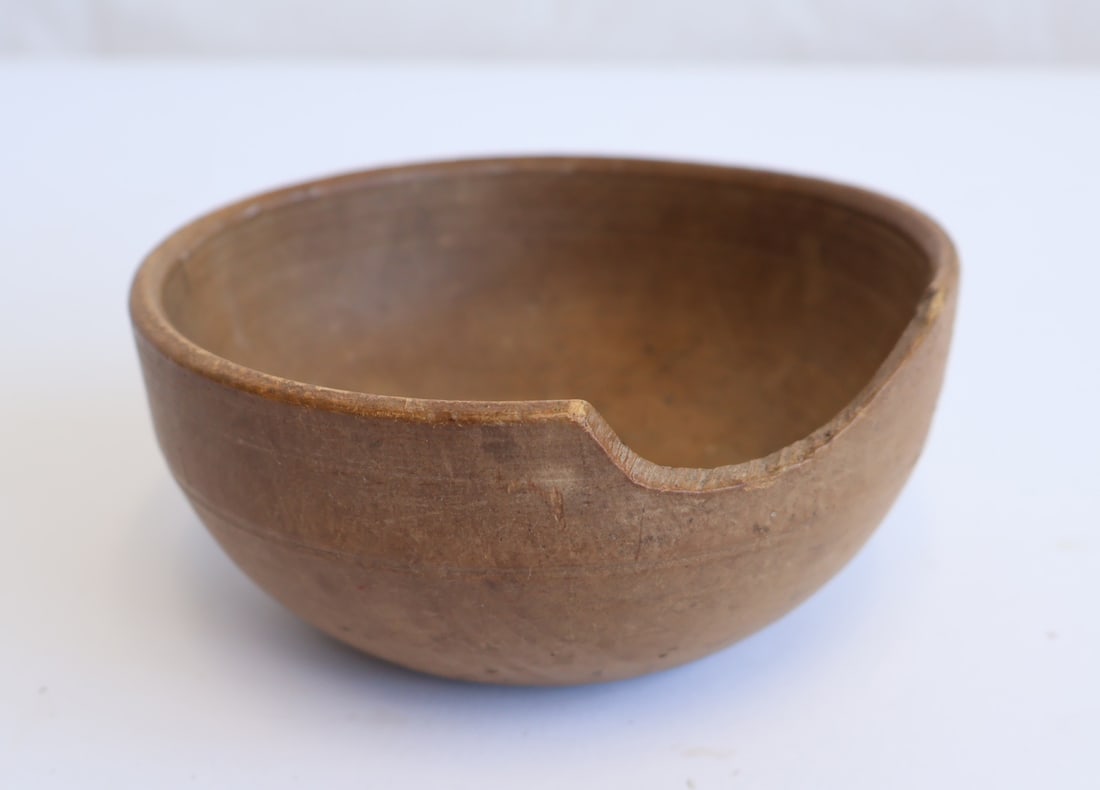 Small Treen Turned Wooden Bowl (1 of 6)