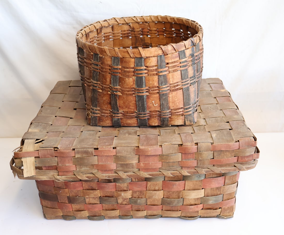 Lot of Split Ash and Sweet Grass Native American Baskets: Gurley Auction Company provides IN HOUSE PACKING AND SHIPPING and we strive to keep costs as reasonable as possible. Please take the time to research the cost of shipping for the items that you are in