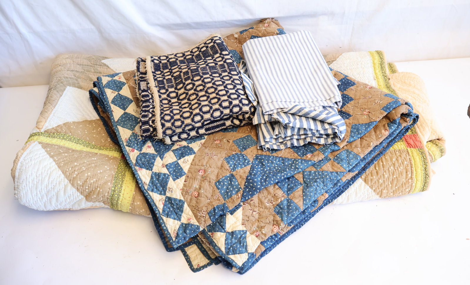 Lot of Textiles (1 of 11)