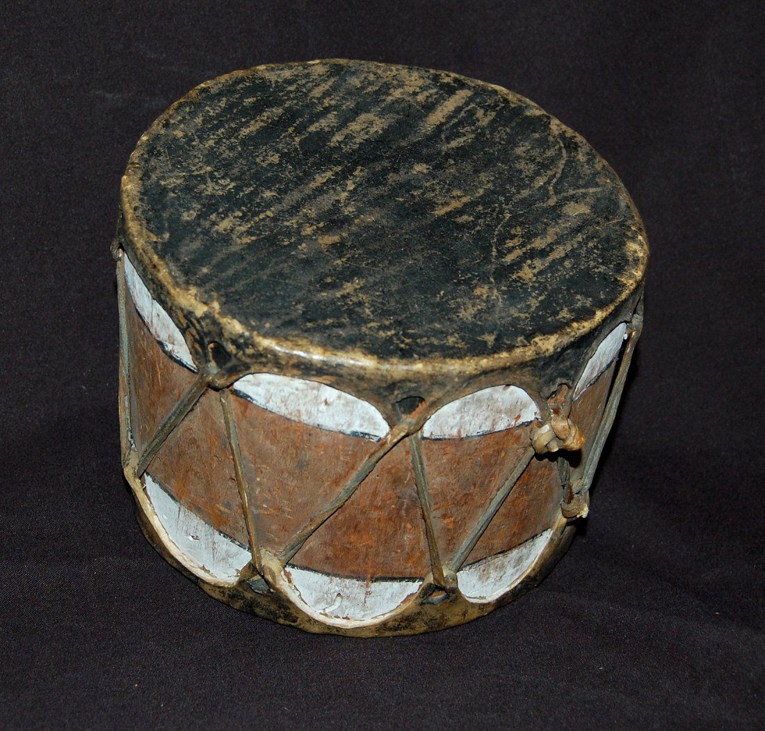 Antique Native American log drum: painted log, 6.75 x 7.25 x h 6 in, c.early 1900s, good condition