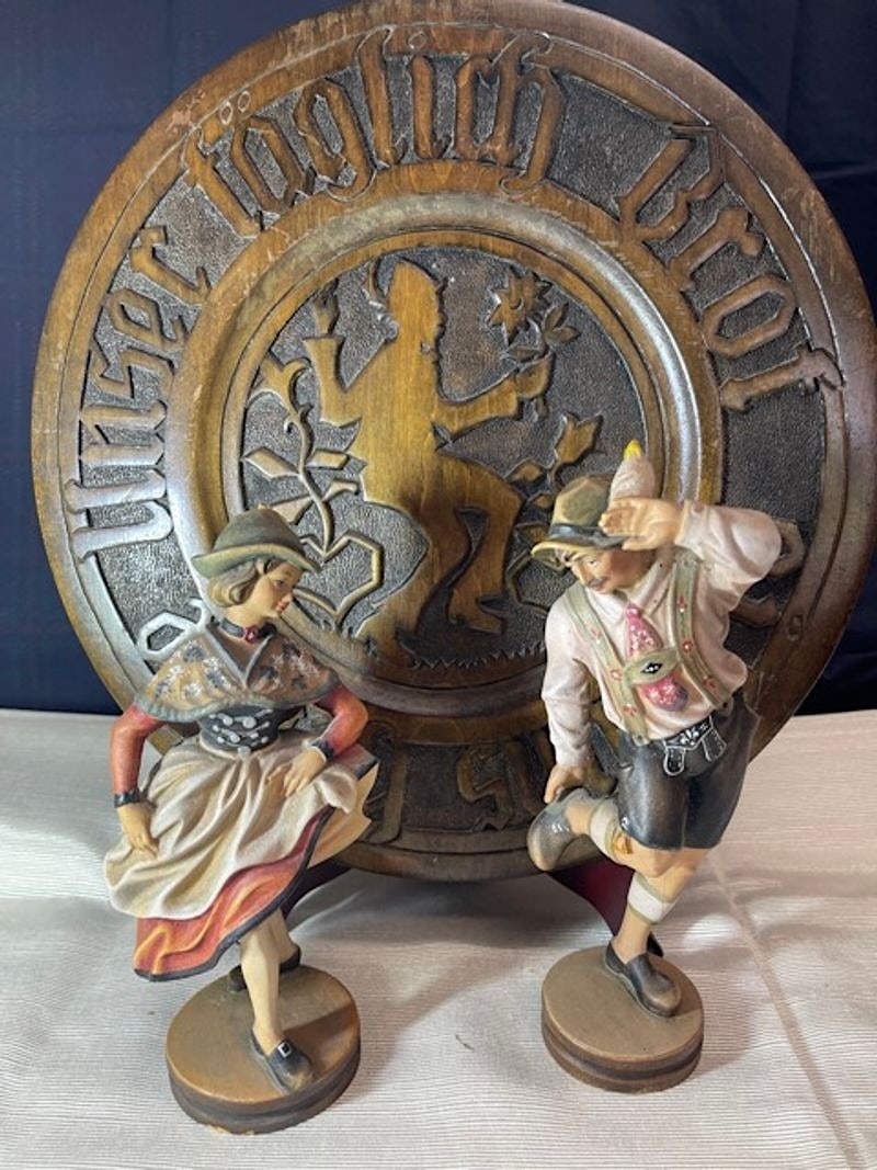 2- Toni Baur Figurines, beautiful and intricate (1 of 9)