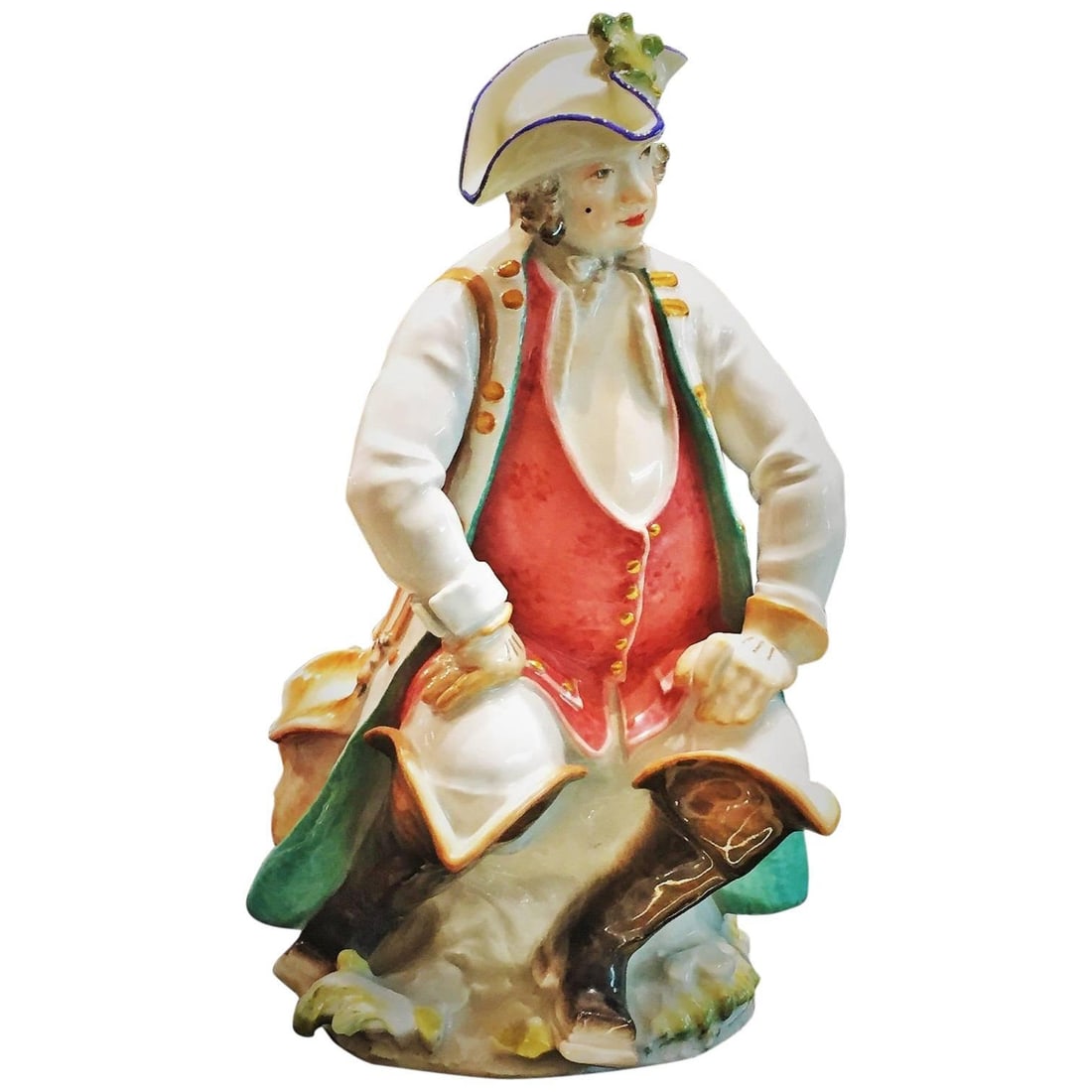 Paul Scheurich for Meissen, Resting Nobleman, Porcelain Sculpture, circa 1920 (1 of 7)