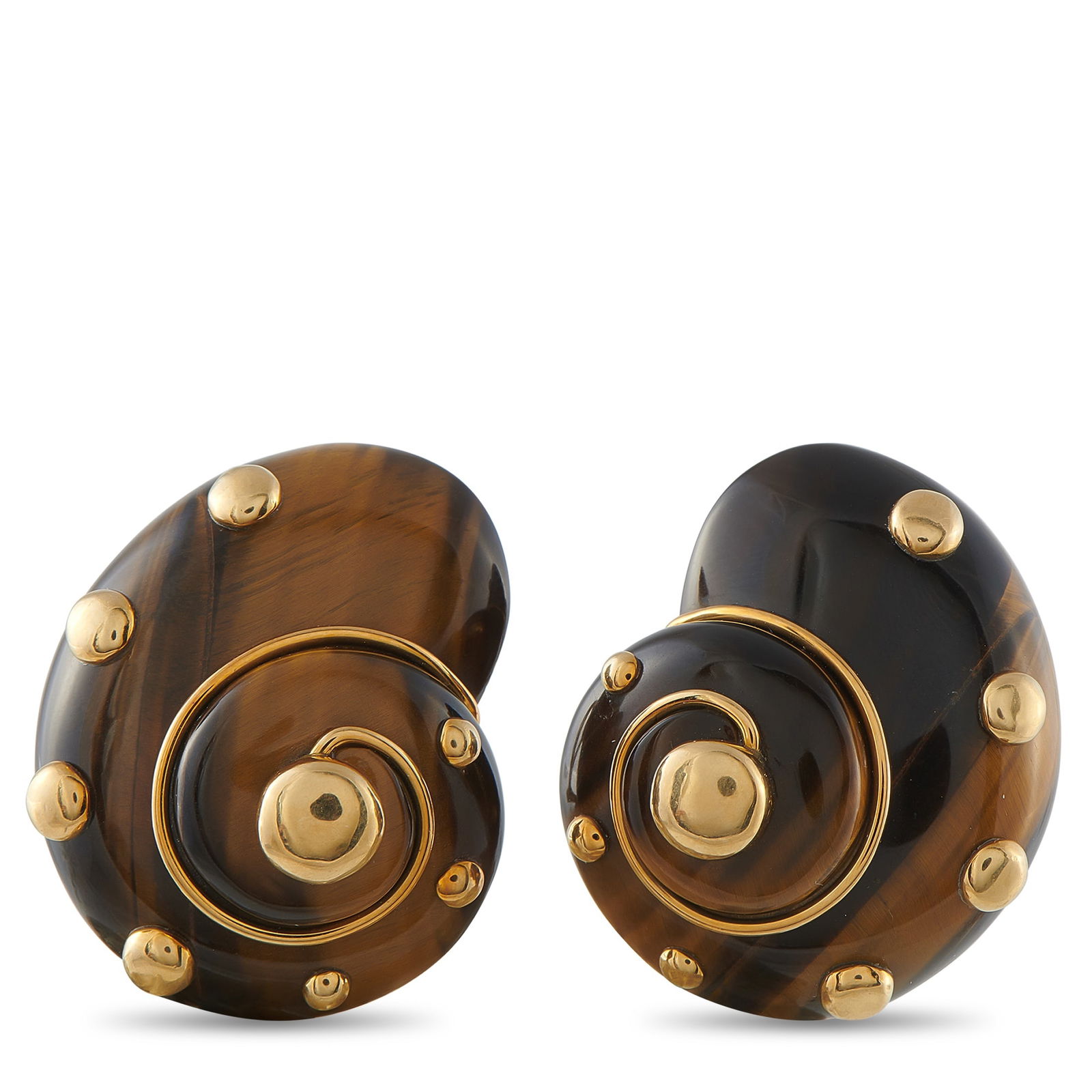 VERDURAVintage 18K Yellow Gold Tiger’s Eye Snail Shell Earrings: A stunning snail shell design makes these vintage Verdura earrings unlike anything you have seen before. Set in 18K Yellow Gold, Tiger’s Eye gemstones provide these earrings with an earthy color and