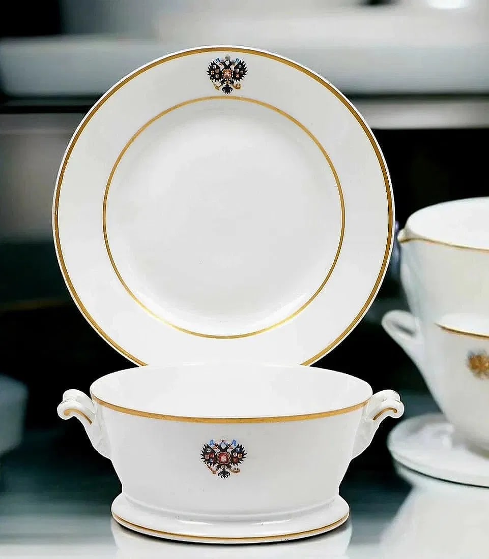 Russian Imperial Porcelain Coronation Service St. Petersburg 1880s: Russian Imperial Porcelain Coronation Service St. Petersburg 1880sRussian Imperial Porcelain Coronation Service St. Petersburg 1880s Russian Imperial Porcelain Coronation Service. Comprising a bowl an