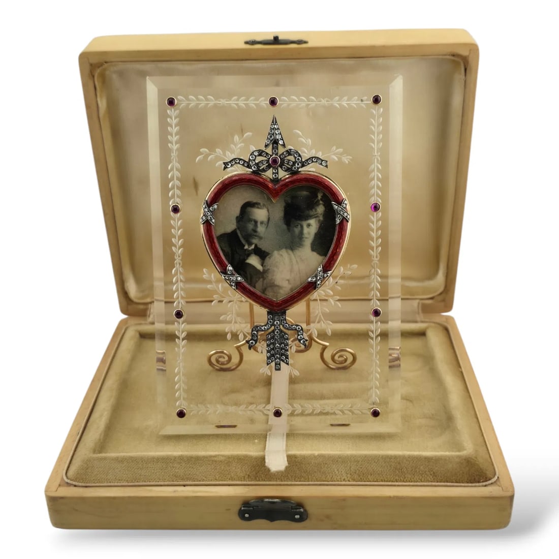K. Faberge Imperial Russian 56k Gold, Enamel and Diamond Photo Frame: K. Faberge Imperial Russian 56k Gold, Enamel and Diamond Photo Frame Marked Faberge and Faberge work master initials MP for K. Faberge headmaster Mikhail Perkhin (1860-1903), a senior Fabergé workmas