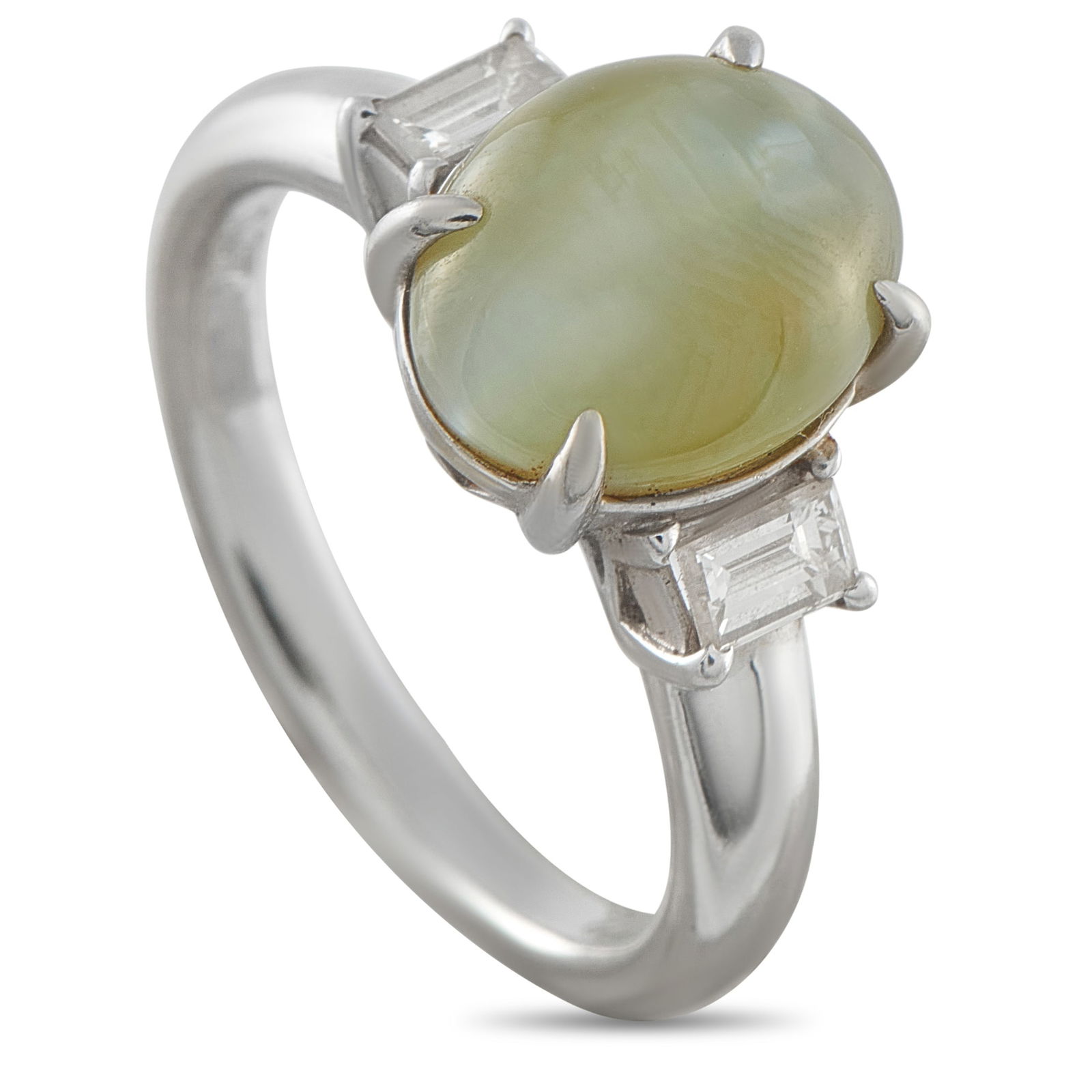 Exclusive Platinum 0.34ct Diamond and Cat’s Eye Ring: This elegant ring is impossible to ignore. At the center, a moody 5.72 carat Cat’s Eye gemstone exudes warmth and sophistication. Sparkling Diamond accents totaling 0.34 carats flank the center ston