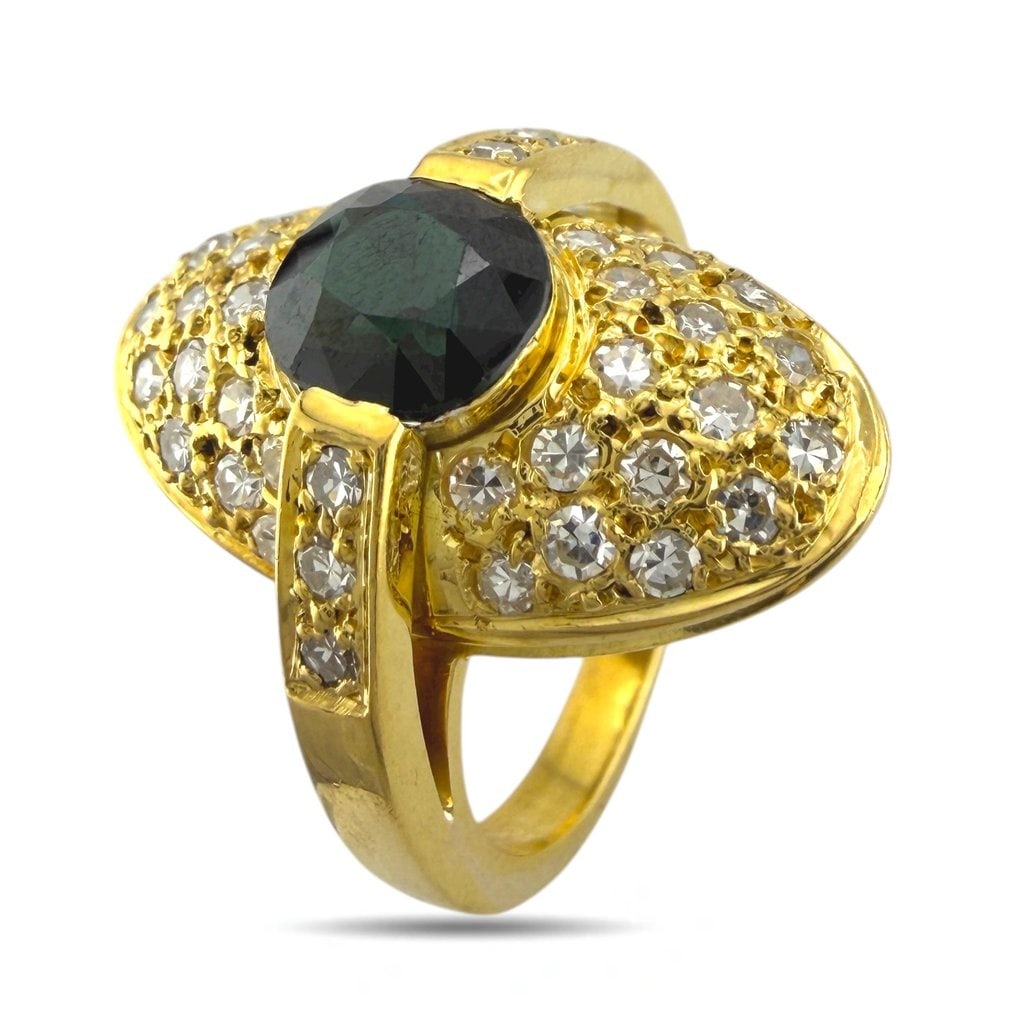 Ring - 18 kt. Exclusive 18K Yellow Gold 1.25ct Green Tourmaline and 0.60ct Diamond Ring, Yellow gold: Exclusive 18K Yellow Gold 1.25ct Green Tourmaline and 0.60ct Diamond RingAn elegant 18K yellow gold ring featuring a vivid 7 mm green tourmaline at its center, surrounded by forty brilliant diamonds t