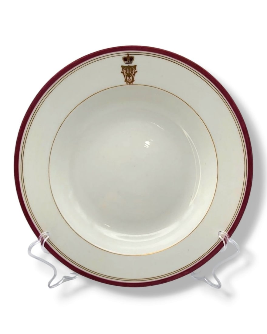 Imperial Russian Porcelain Plate St. Petersburg period of Emperor Alexander II Circa 1850 - Plate -: Imperial Russian Porcelain plate / bowl Imperial Porcelain Factory, St. Petersburg, , period of Emperor Alexander II Imperial Porcelain Manufactory, St. Petersburg, period of Alexander II. With sunken